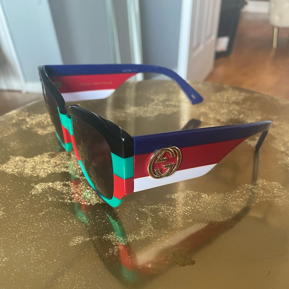 GUCCI STRIPED SUNGLASSES